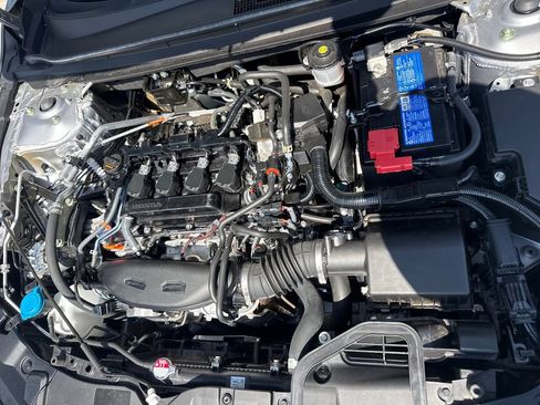 Certified 2025 Honda Accord SE image 35