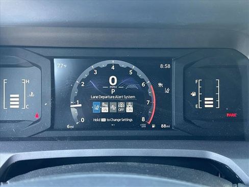 Certified 2025 Toyota Tacoma SR5 AWD/4WD image 11