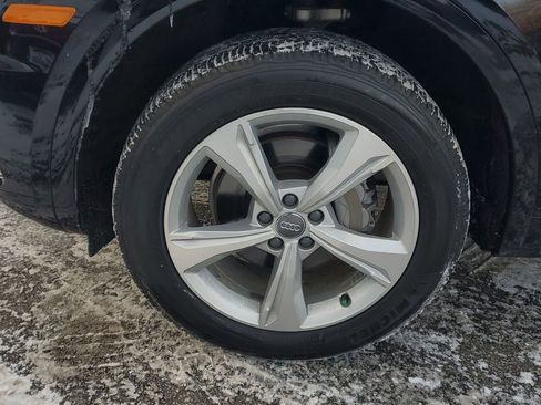 Used 2020 Audi Q5 2.0T Premium w/ Convenience Package image 9