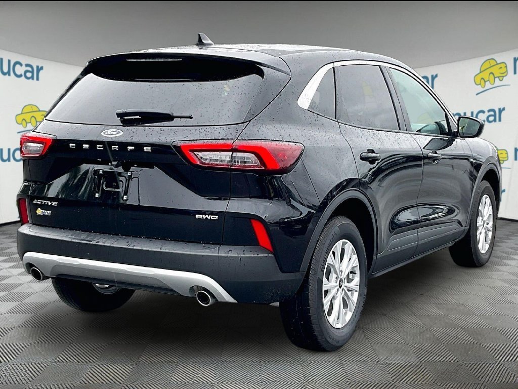 Used 2024 Ford Escape Active AWD/4WD image 6