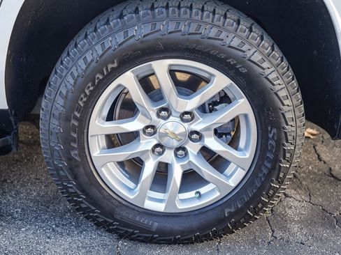 Used 2023 Chevrolet Tahoe LT image 10