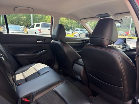 Certified 2024 Nissan Altima 2.5 SR FWD image 17