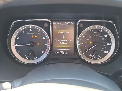 Used 2017 Nissan Titan Platinum Reserve image 22