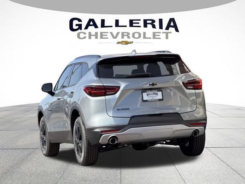 New 2026 Chevrolet Blazer LT w/ Convenience Package FWD image 5