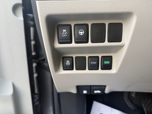 Used 2022 Nissan Rogue Sport SL w/ Premium Package image 19