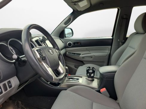 Used 2015 Toyota Tacoma 4x4 Double Cab w/ TRD Sport Package image 11