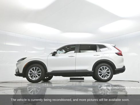 Used 2025 Honda CR-V EX image 6