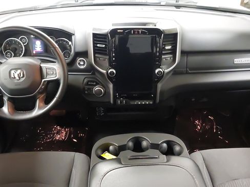 Used 2024 RAM 2500 Big Horn w/ Sport Appearance Package image 26