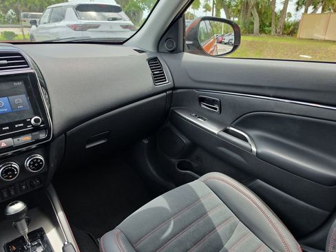 Used 2023 Mitsubishi Outlander Sport SE AWD/4WD image 10