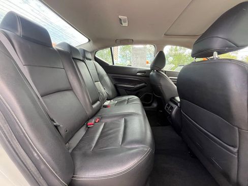 Used 2019 Nissan Altima 2.5 Platinum FWD image 18