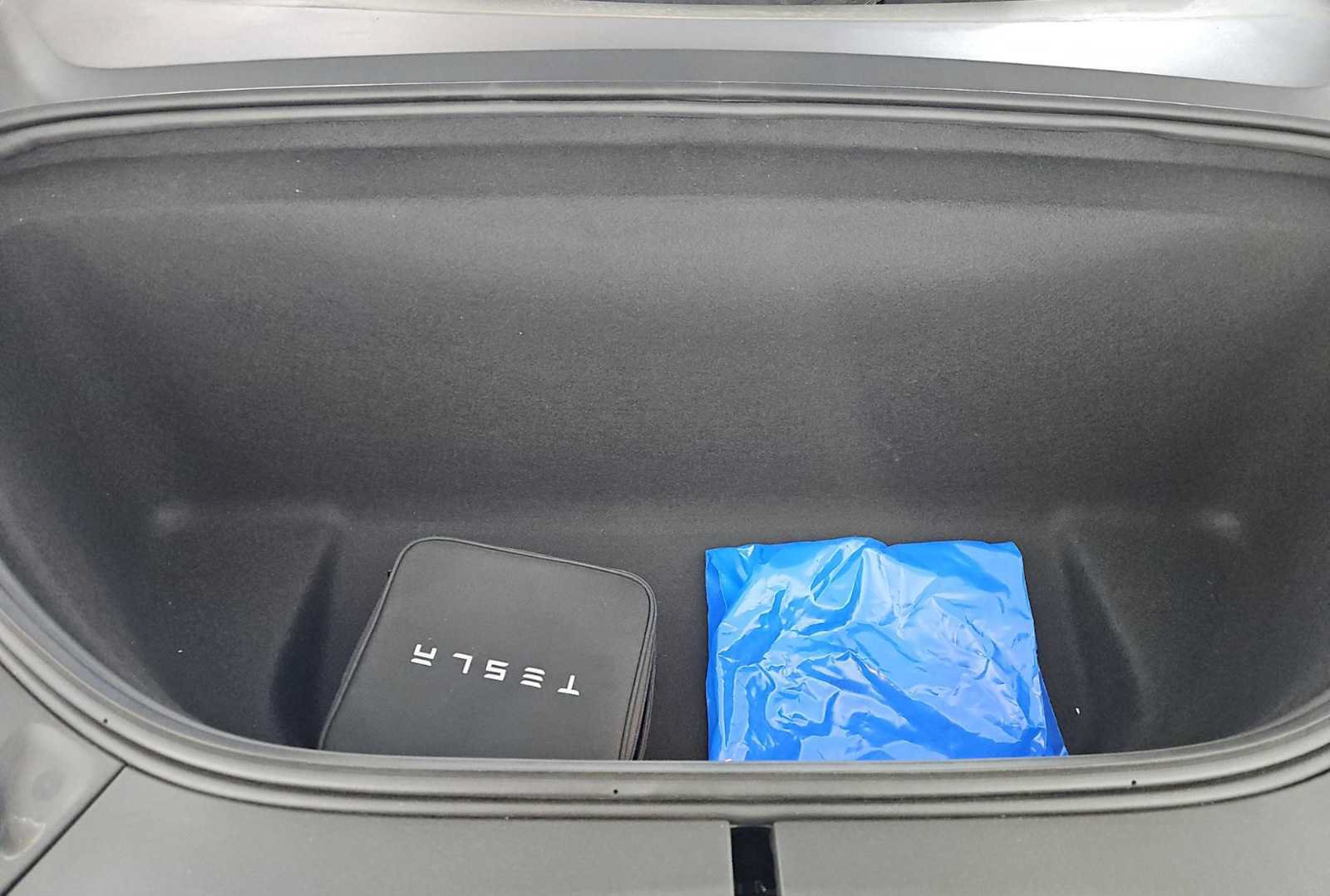 Used 2023 Tesla Model X AWD/4WD image 13