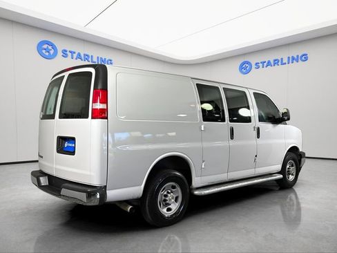 Used 2024 Chevrolet Express 2500 w/ Driver Convenience Package RWD image 8