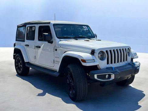 Used 2023 Jeep Wrangler Unlimited Sahara image 16