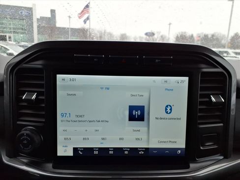 Certified 2022 Ford F150 XLT w/ Equipment Group 302A High image 16