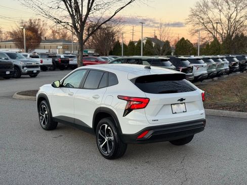 Used 2025 Chevrolet Trax RS w/ Driver Confidence Package image 7
