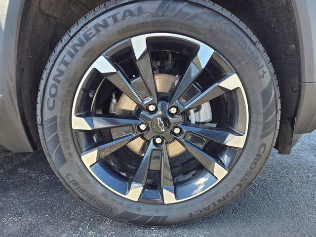 Used 2025 Chevrolet Equinox RS w/ Safety and Technology Package AWD/4WD image 9