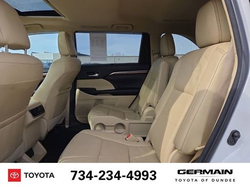 Used 2018 Toyota Highlander Limited image 21