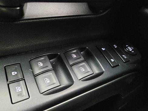 Used 2018 Chevrolet Silverado 1500 LT w/ Texas Edition image 27