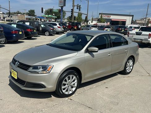 Used 2014 Volkswagen Jetta SE FWD image 7