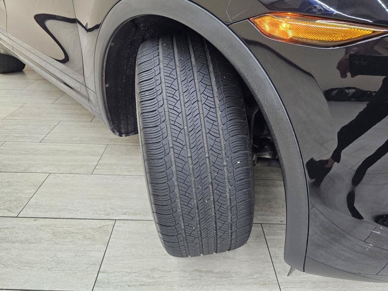 Used 2014 Porsche Cayenne S w/ Comfort Plus Package AWD/4WD image 42