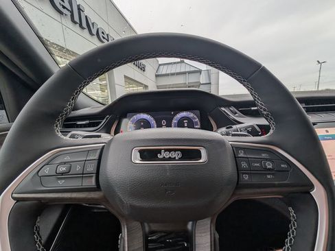 New 2026 Jeep Grand Cherokee L Limited image 21