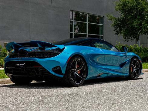 Used 2025 McLaren 750S RWD image 11