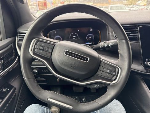 Used 2022 Jeep Wagoneer Series I AWD/4WD image 16