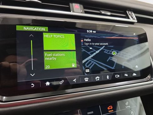 Used 2018 Land Rover Range Rover Velar R-Dynamic SE AWD/4WD image 21