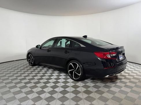 Used 2022 Honda Accord Sport image 5