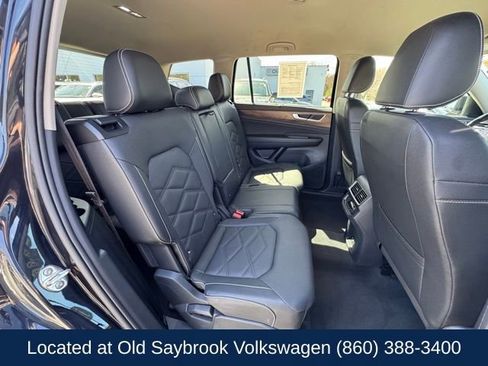 Used 2025 Volkswagen Atlas SE AWD/4WD image 26
