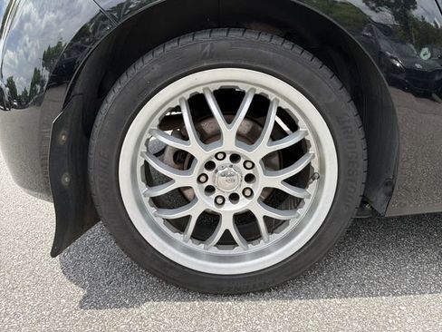 Used 2013 Hyundai Veloster FWD image 17