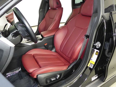 Used 2023 BMW i4 eDrive35 image 22