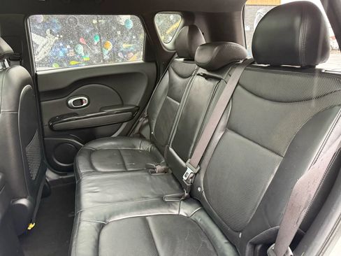 Used 2015 Kia Soul ! w/ Sun & Sound Package image 27
