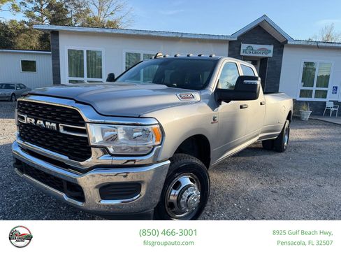 Used 2024 RAM 3500 Tradesman w/ Towing Technology Group AWD/4WD image 2