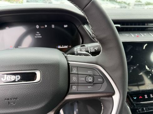 New 2026 Jeep Grand Cherokee Limited image 16