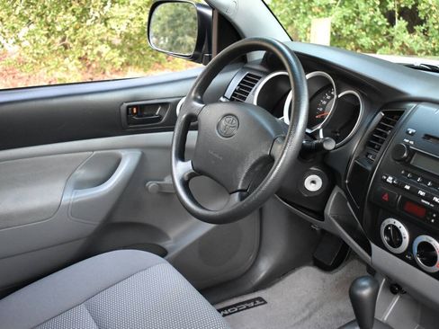 Used 2005 Toyota Tacoma 2WD Regular Cab image 29