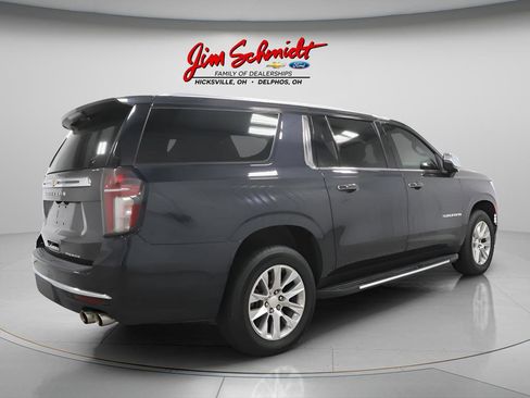 Used 2023 Chevrolet Suburban Premier AWD/4WD image 5