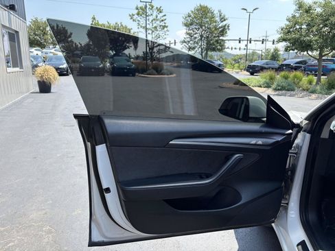 Used 2021 Tesla Model 3 Long Range AWD/4WD image 11