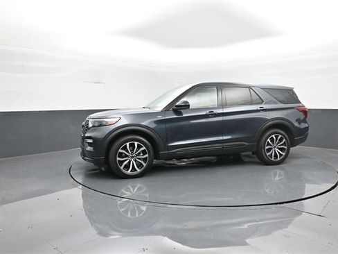 Used 2022 Ford Explorer ST-Line image 4