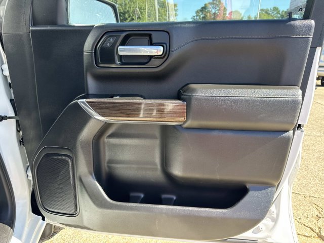 Used 2020 Chevrolet Silverado 1500 LT AWD/4WD image 17