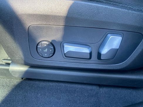 Used 2022 BMW X4 xDrive30i w/ Convenience Package image 25