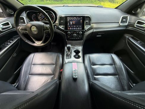 Used 2020 Jeep Grand Cherokee Limited AWD/4WD image 22
