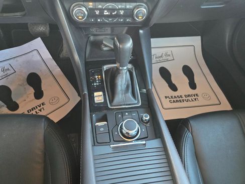 Used 2017 MAZDA MAZDA3 Touring image 15