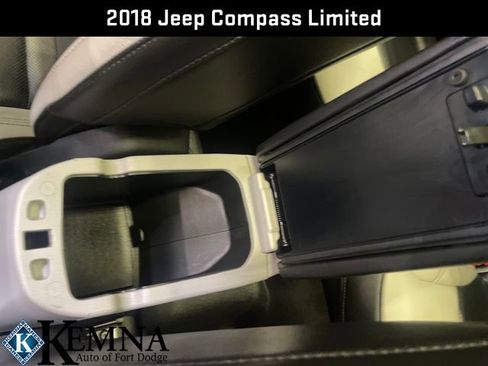Used 2018 Jeep Compass Limited w/ Navigation Group image 28