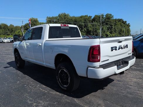 Used 2026 RAM 2500 Laramie AWD/4WD image 5