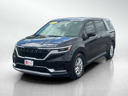 Used 2022 Kia Carnival LX FWD image 3