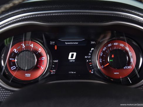 Used 2015 Dodge Challenger SRT Hellcat image 31