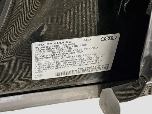 Used 2023 Audi Q5 2.0T Premium w/ Convenience Package AWD/4WD image 12