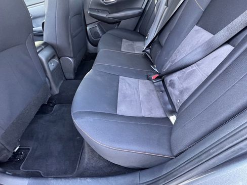 Certified 2022 Nissan Sentra SR w/ Electronics Package FWD image 21