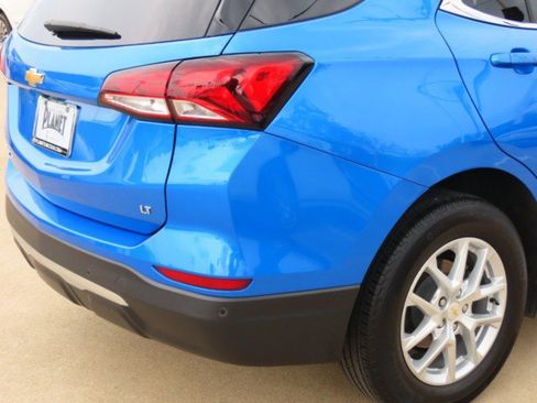 Used 2024 Chevrolet Equinox LT image 11